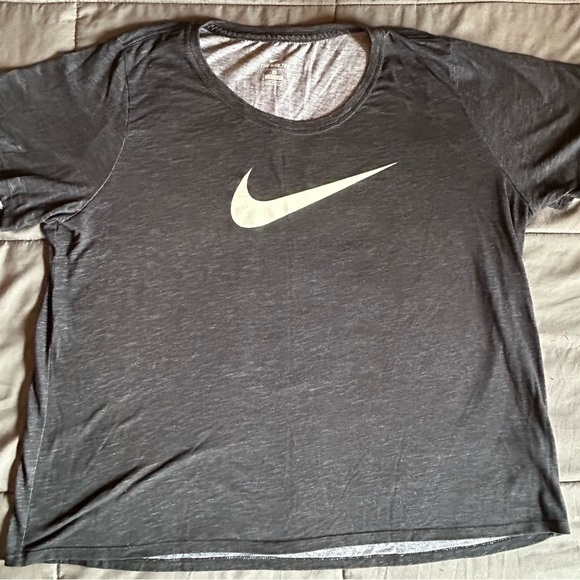 Nike Tops - 2X - Nike Tee